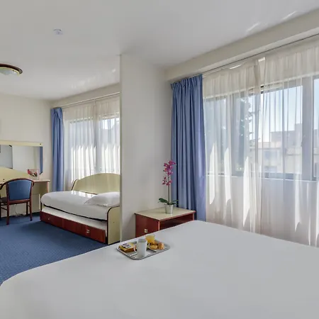 מלון דירות Appart'city Classic Centre 3*