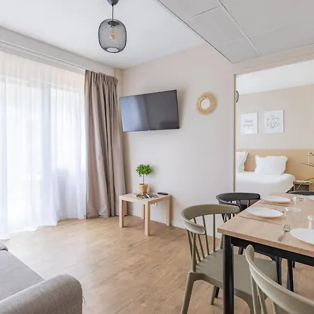 מלון דירות Appart'city Classic Centre 3*